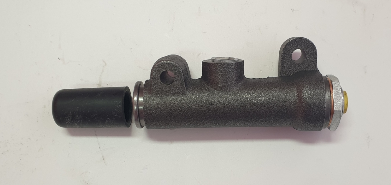 02030375 02030591 maxter pumpa crpalka goldoni PUMPA SKLOPKE ZA TRAKTOR GOLDONI MAXTER RS, MAXTER SN - Image 1