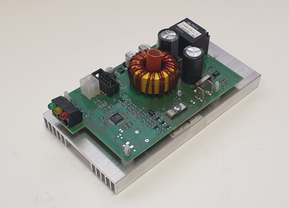 5444023 djelovi zanon tresac beracica karbonium ELEKTRONIKA / INVERTER ZA OBIRALEC OLJK KARBONIUM EVO33 - Image 1