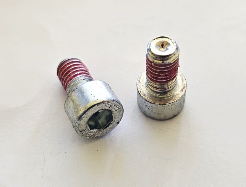 1000033852 VIJAK M8X14 ZA STRIŽNO KOSILNICO ALKO BM875 - Image 1